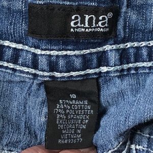 a.n.a Shorts - a.n.a. Women’s Jean Shorts Size 10 a.n.a Shorts - a.n.a. Women’s Jean Shorts Size 10